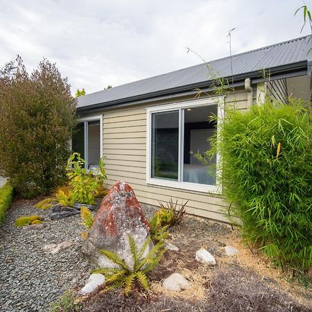 Southland Sounds - Te Anau Holiday Home Zewnętrze zdjęcie