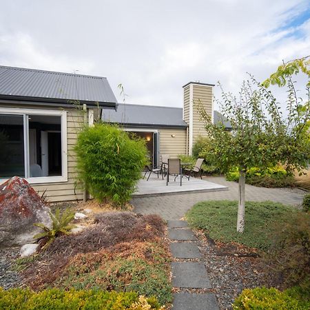 Southland Sounds - Te Anau Holiday Home Zewnętrze zdjęcie