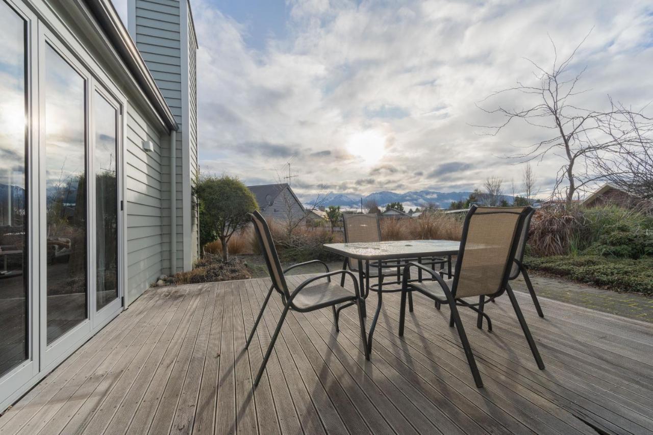Southland Sounds - Te Anau Holiday Home Zewnętrze zdjęcie